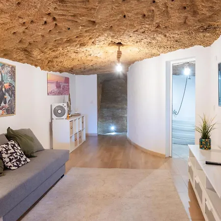 Cueva Familiar En Arico Дом отдыха Арафо